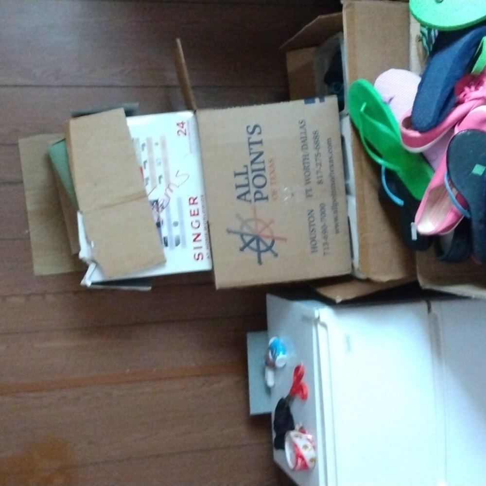 Ladies different shoes size 8